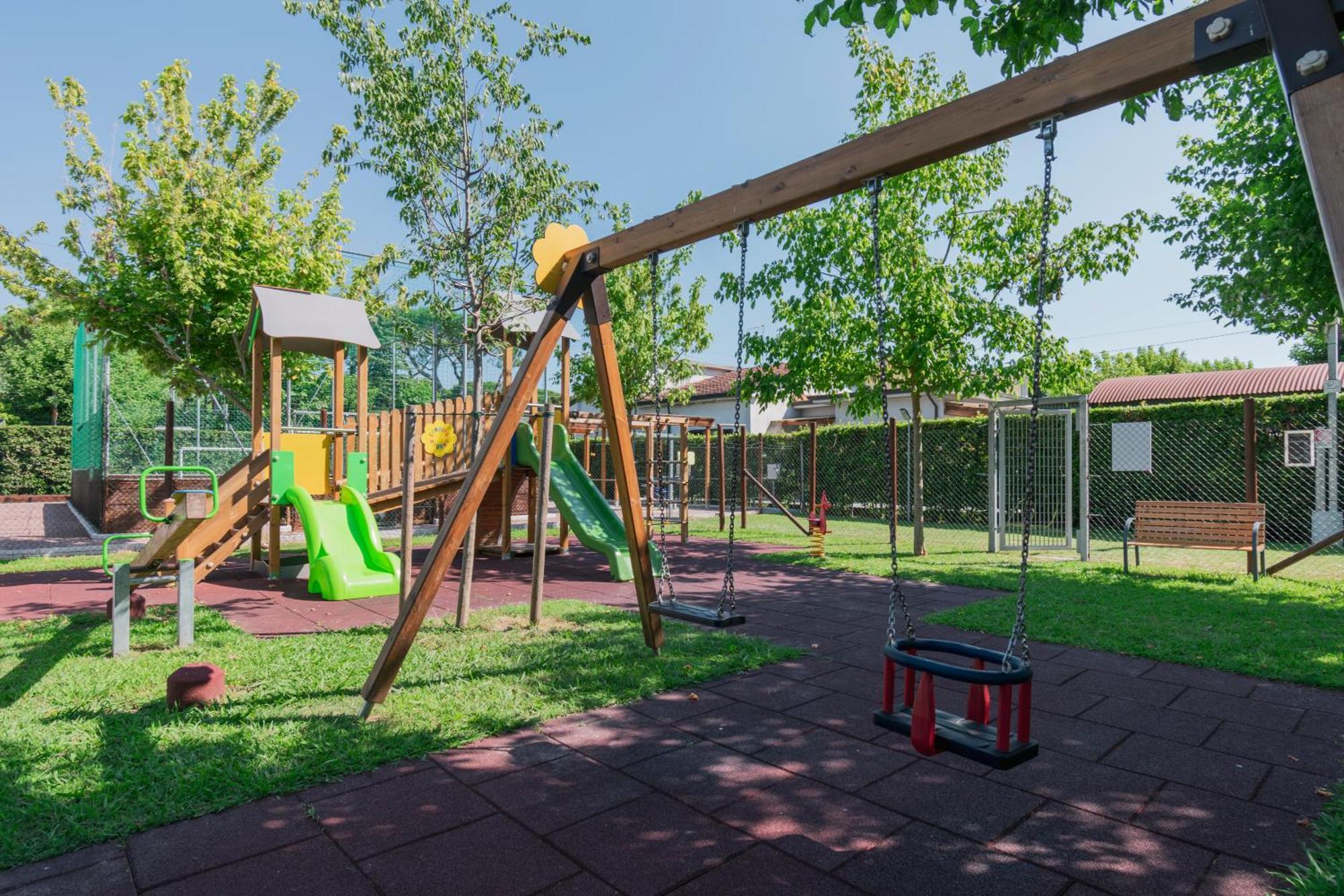 Camping Apuano Marina di Massa Exteriér fotografie